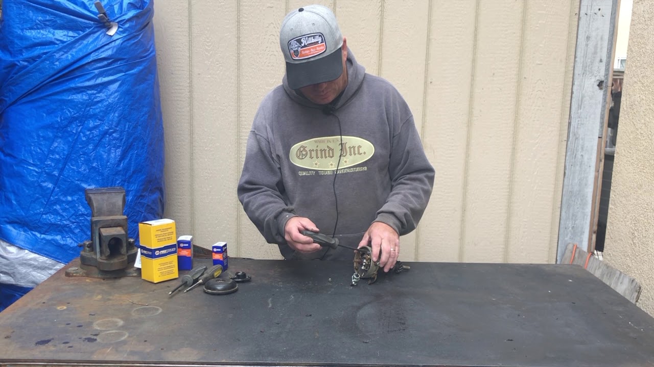 Rebuilding the distributor on a 600-800 series Ford Tractor