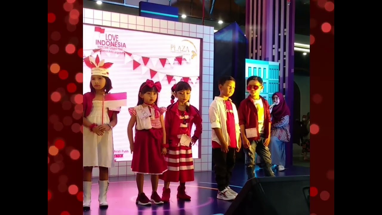 Gwen ikut Lomba Fashion Show Merah Putih Acara HUT RI di Ambarukmo Plaza Jogja