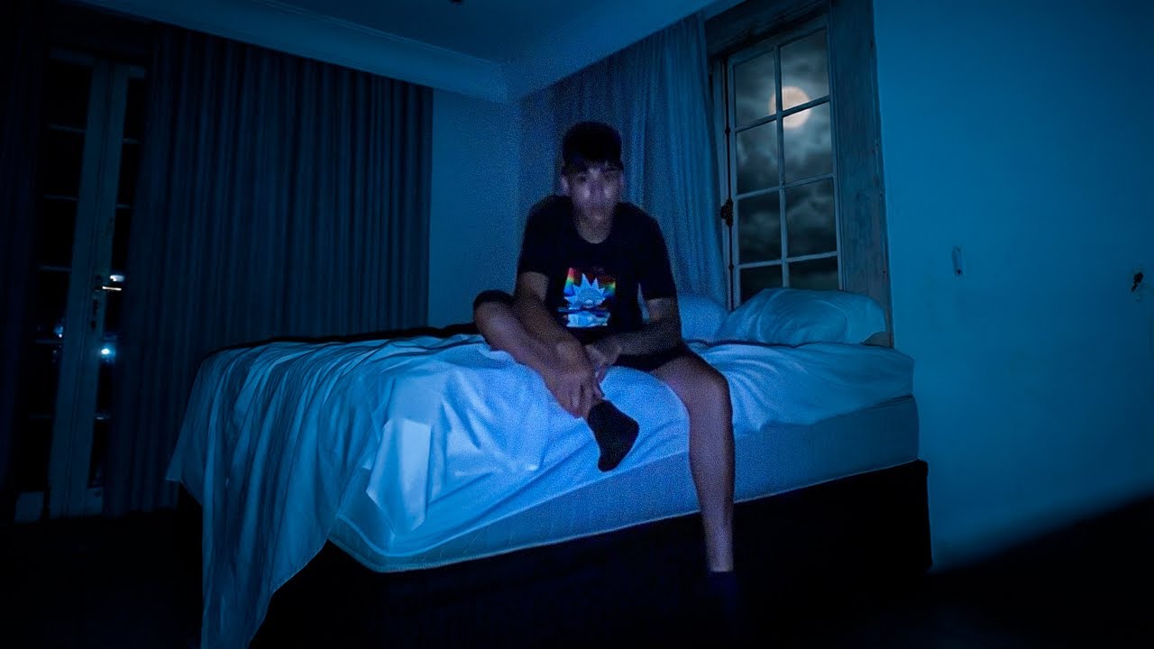 ÚLTIMA NOITE NESSA CASA