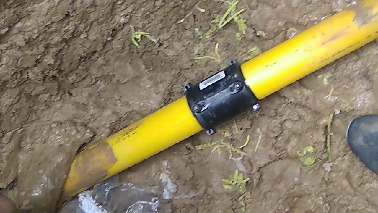 63mm MDPE pipe joint with coupler