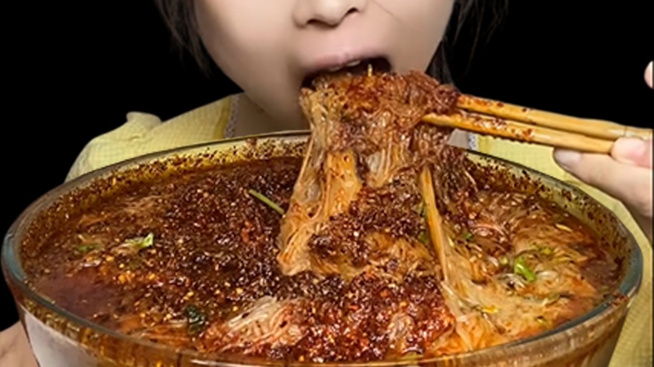 MUKBANG ASMR | Big Mouth Rice Noodles
