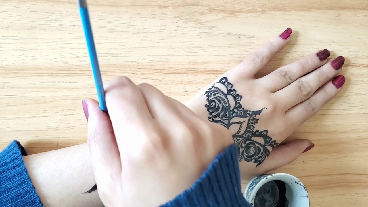 نقش اسود عرائسي 😊Simple And Very Easy Arabic Mehndi Design