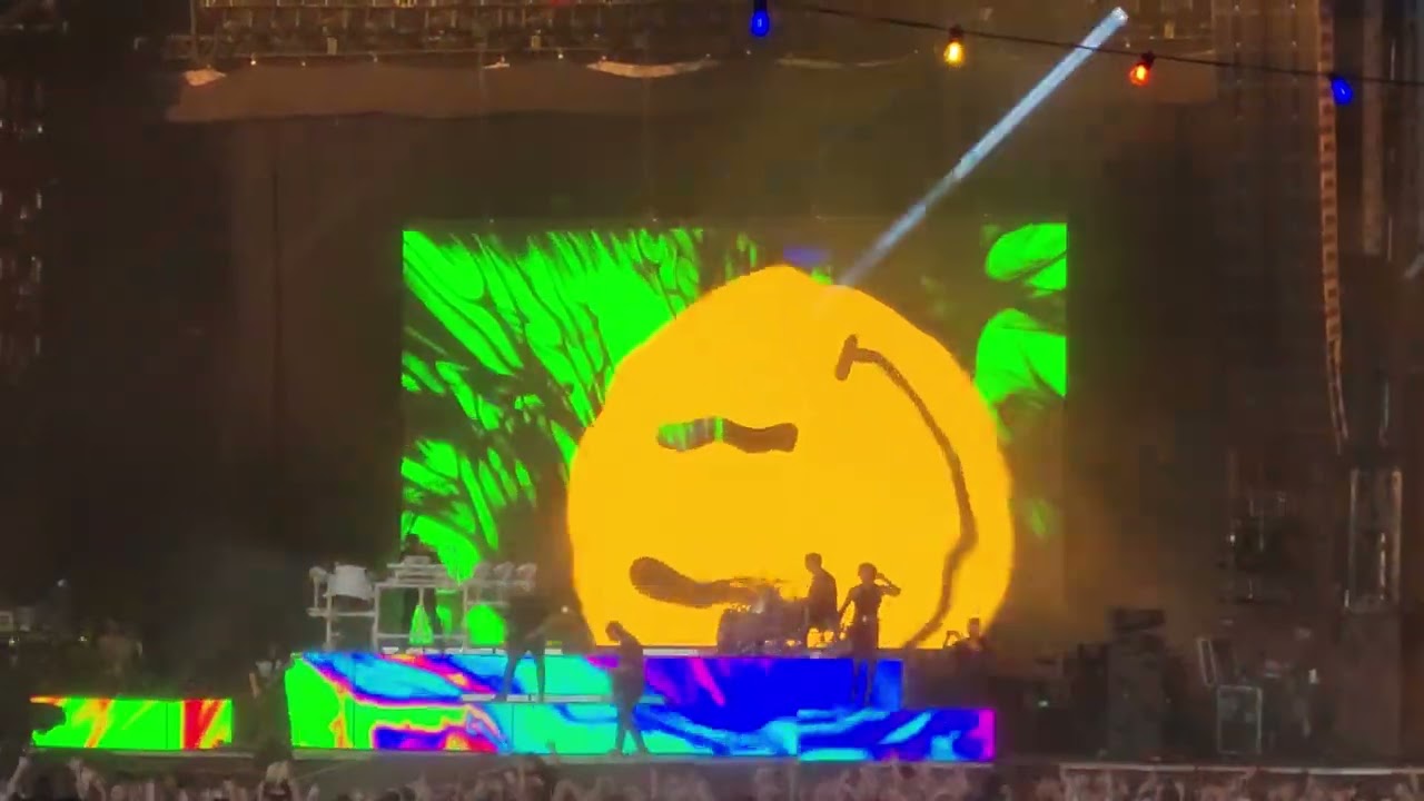 Bring Me The Horizon - Happy Song - live Aftershock Festival, Sacramento, CA 10/9/22