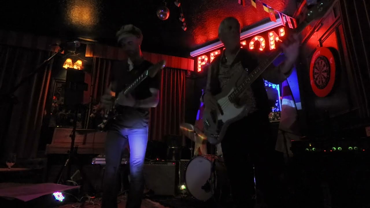 Foxy Lady performed by Matt & The Dirty Mess