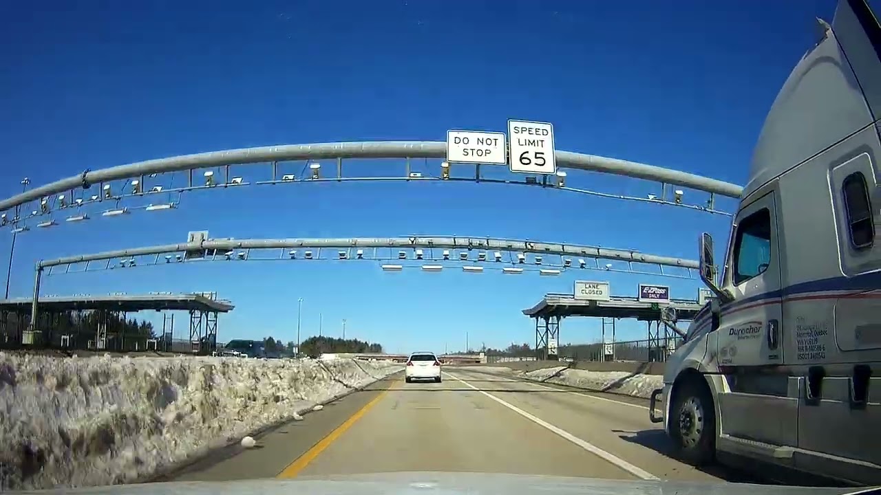 Driving along I-95 North in New Hampshire