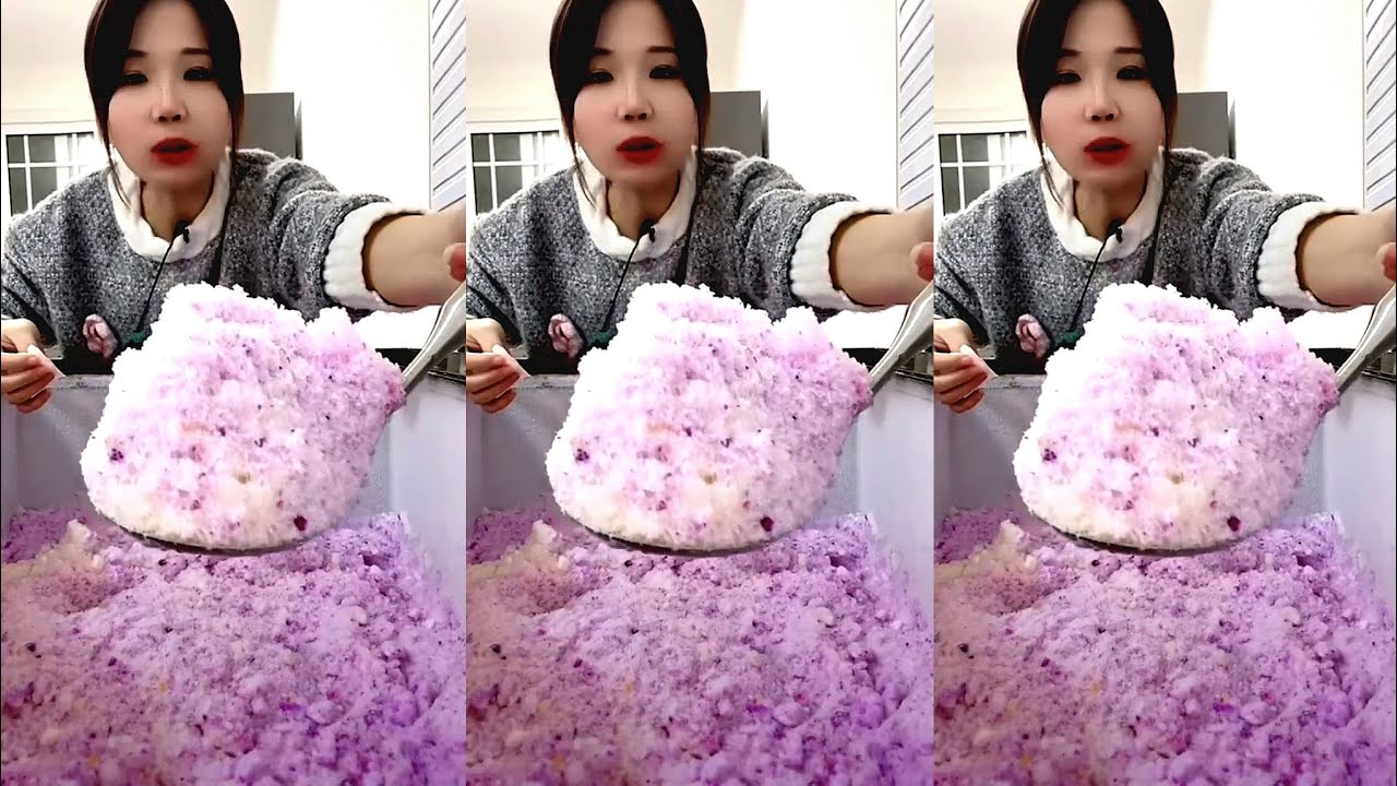 ASMR SHAVED ICE EATING / FREEZER FROST EATING. ICE EATING