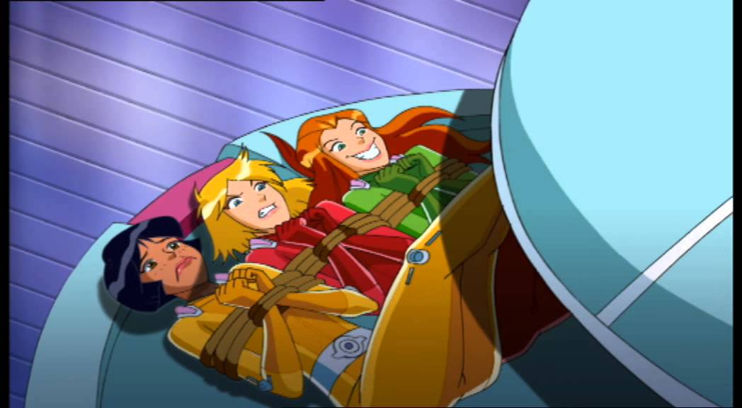 Beauty Queen's Dangerous Device | Totally Spies | Clip