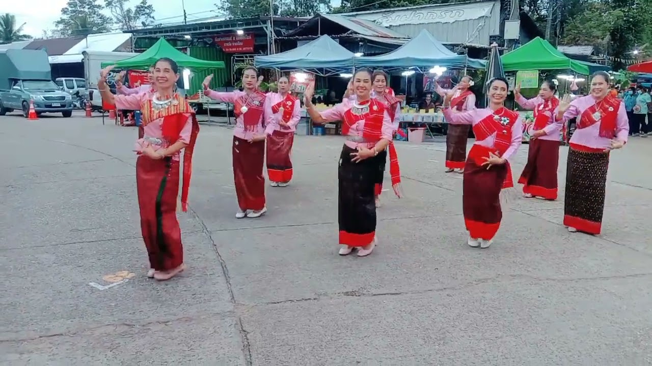 #งิ้วต่องต้อนอ้อนผู้บ่าว #ท่ารำสวยๆ #สาวเมืองเรืองแสง #Chongmekrenovate #ถนนคนเดินช่องเม็ก