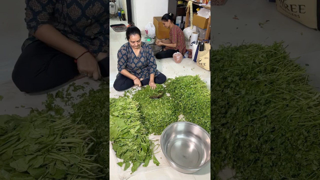 How Street-Style Green Chutney Is Made 🌿🔥 | Secret Recipe Revealed! #shortsvideo #sauce