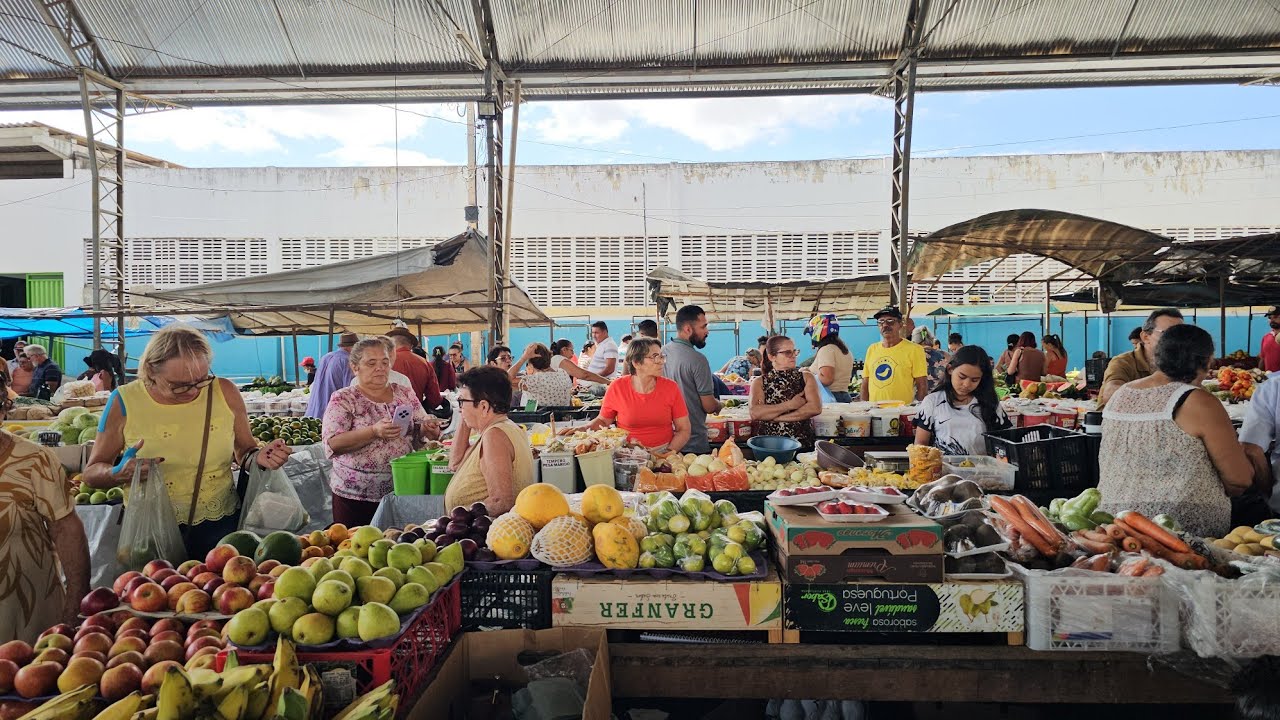 Feira livre de São José do Egito PE em 20-12-25 