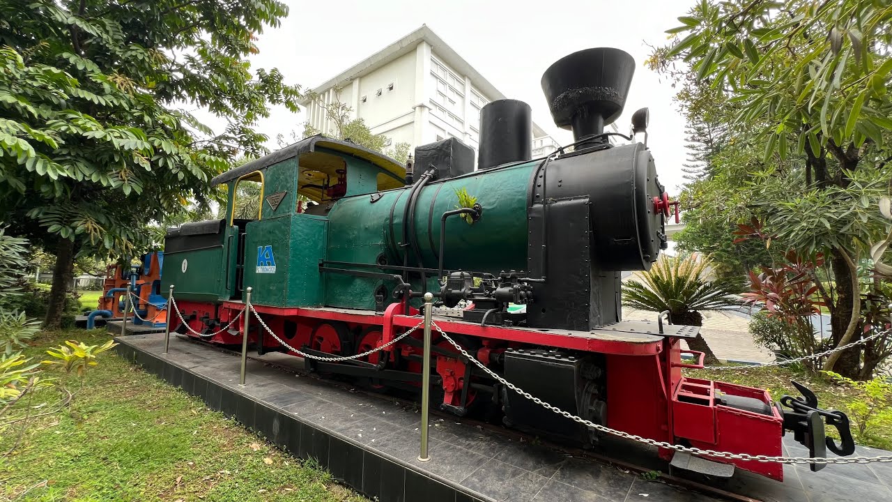 Explore Lokomotif PG Trangkil buatan Du Croo & Brauns