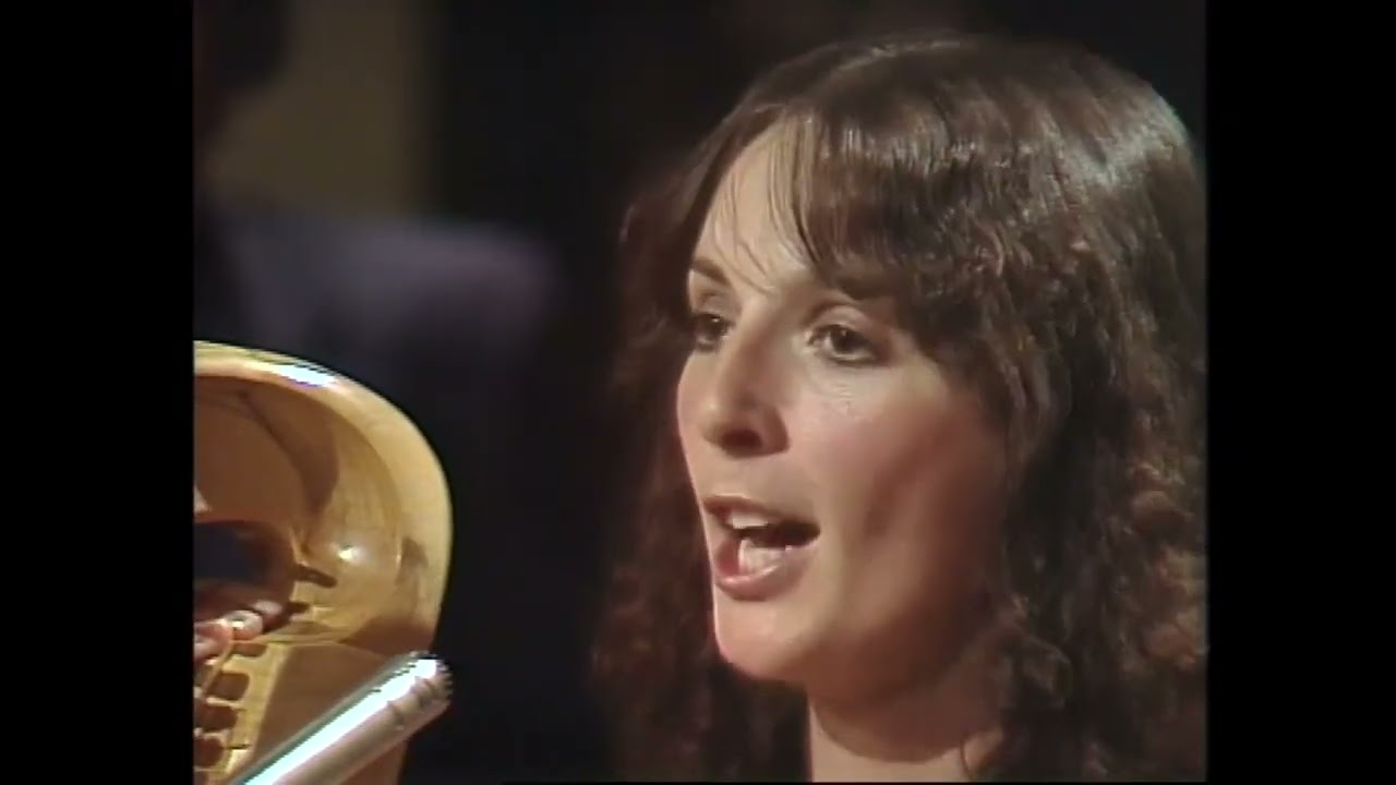 Ó Bhean a'Tí - Clannad, 1979