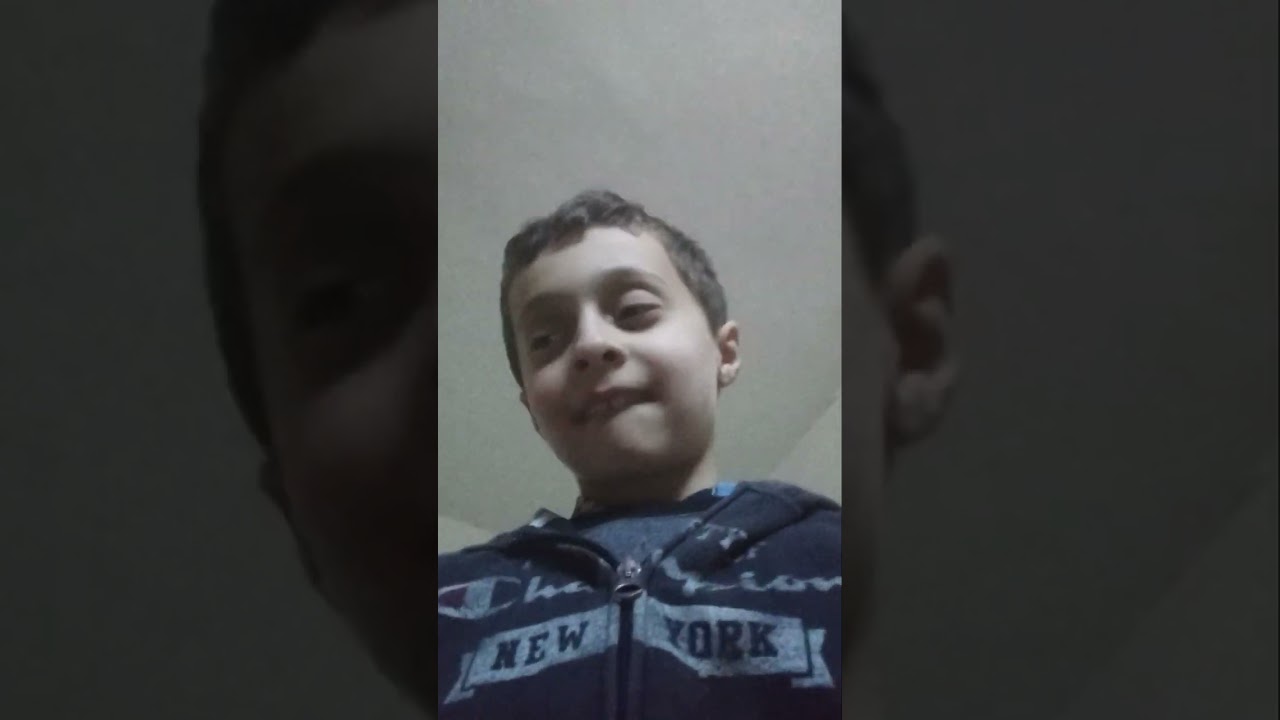 SYRJA CANGOLLARRI KENGA POPULLORE .