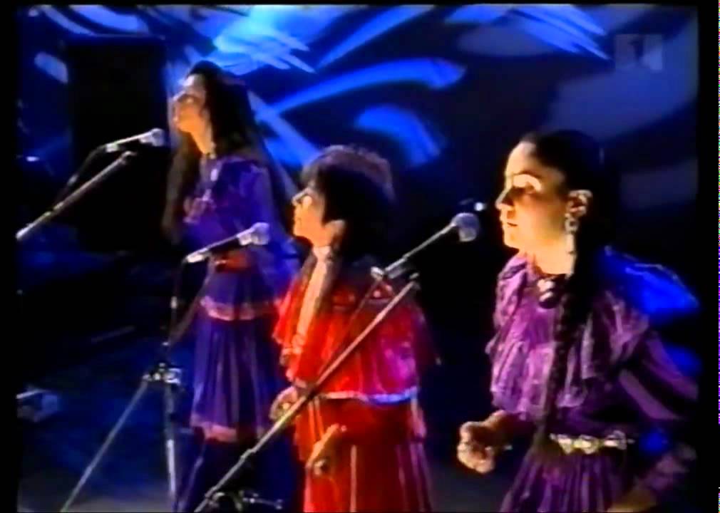 Walfredo Reyes, Jr. w/ Robbie Robertson & Ulali - 