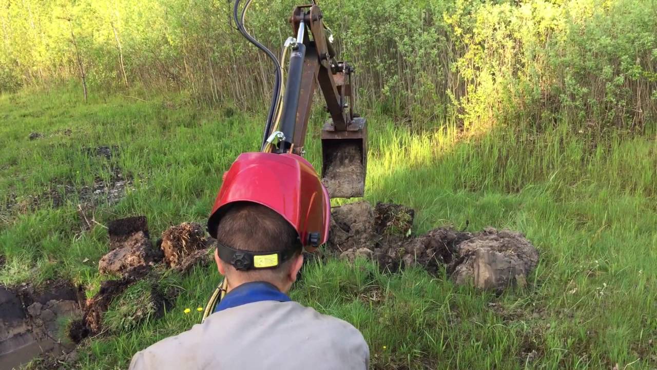 Homemade excavator 1.0 and its operation