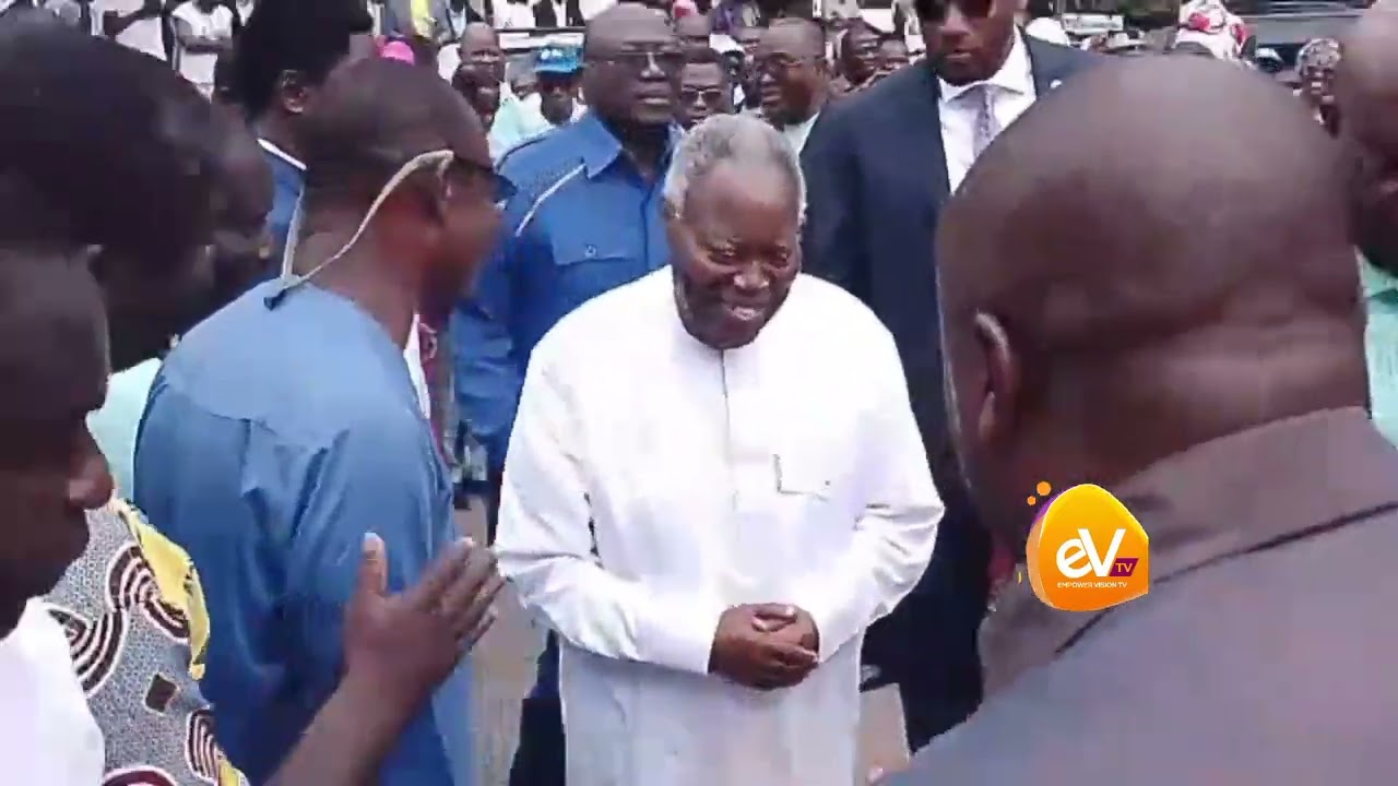 Must Watch:::Arrival of Pastor Dr. Kumuyi from Kumasi Airport to Lancaster Hotel