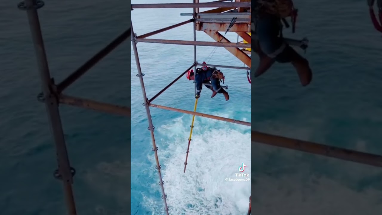 #scaffold #trabajo #youtubeshorts #lifestyle #scaffolding ##trabalho #shortviral #offshore #work