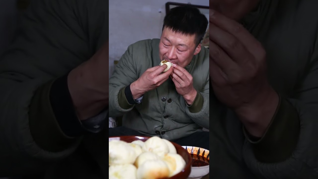 The Country's Oil: The Secret Scent of Steamed Buns