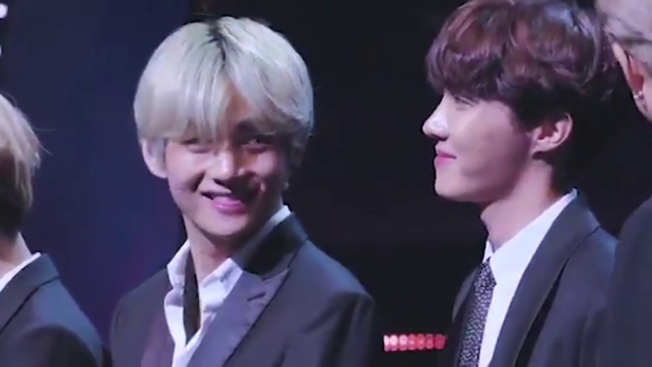 VOPE: CUTE GUYS, SEXY LOVE