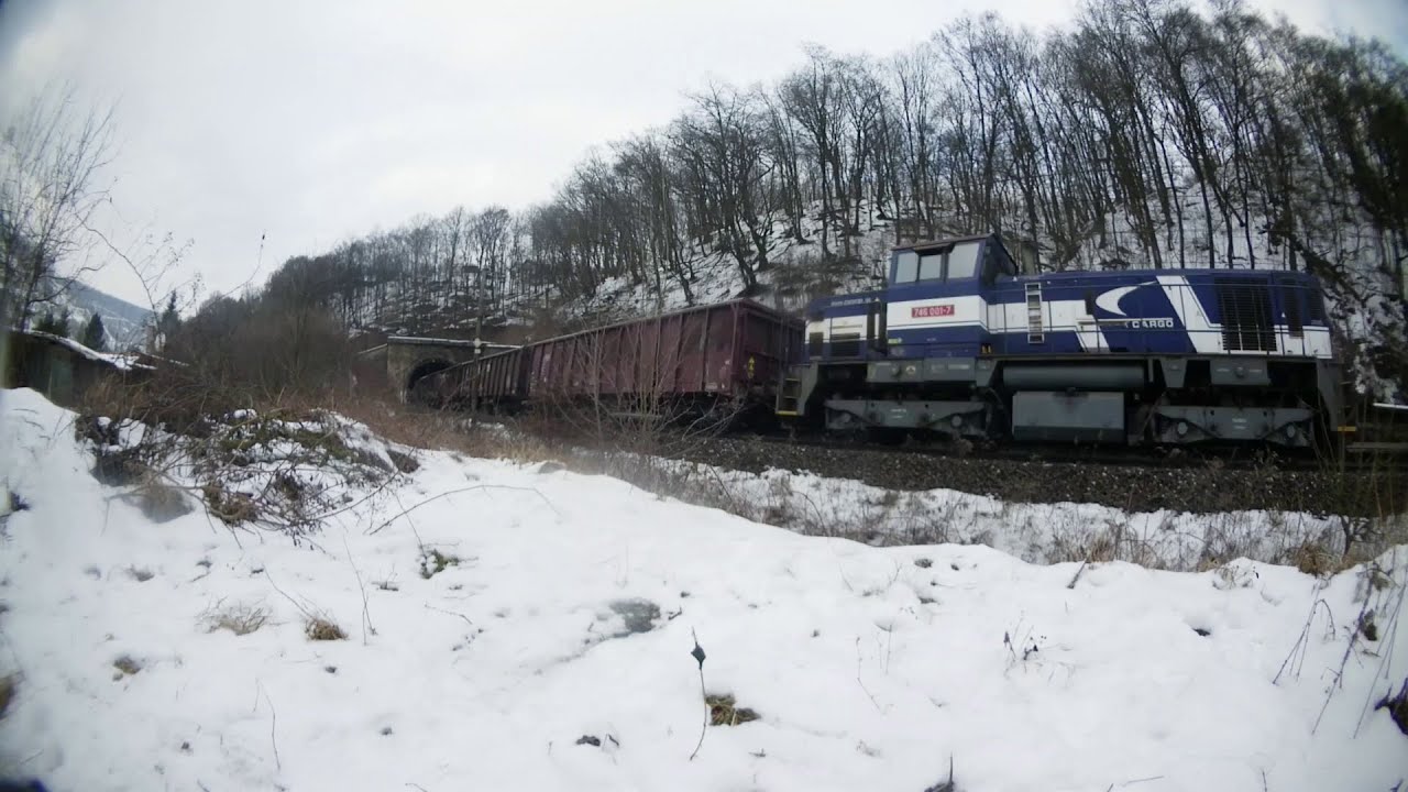 Vlaky pri Ťahanovskom tuneli (Košice) – FLIRT 661, nákladný ZSSK Cargo a legendárna dvojička 131