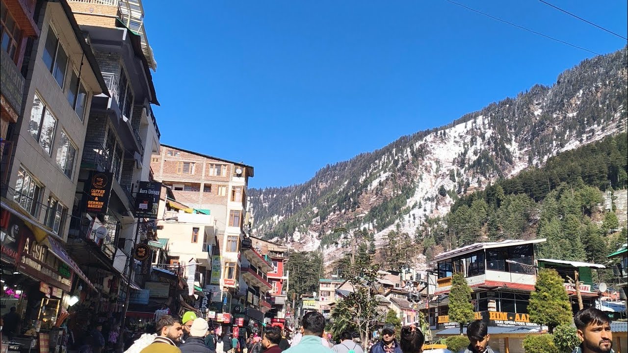 Time Around Manali || Tasty Thukpa ,Momo || Monastery Blessings || #kullumanali @radhiii 