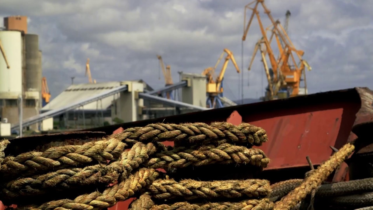Démantèlement du Navire Captain TSAREV par NAVALEO (Les Recycleurs Bretons)