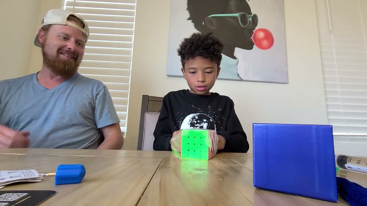 CUBE UNBOXING! GAN562 M 5x5 and MoYu AoSu V7 4x4 (Triple Track + UV) #cube #fun #new #play #like