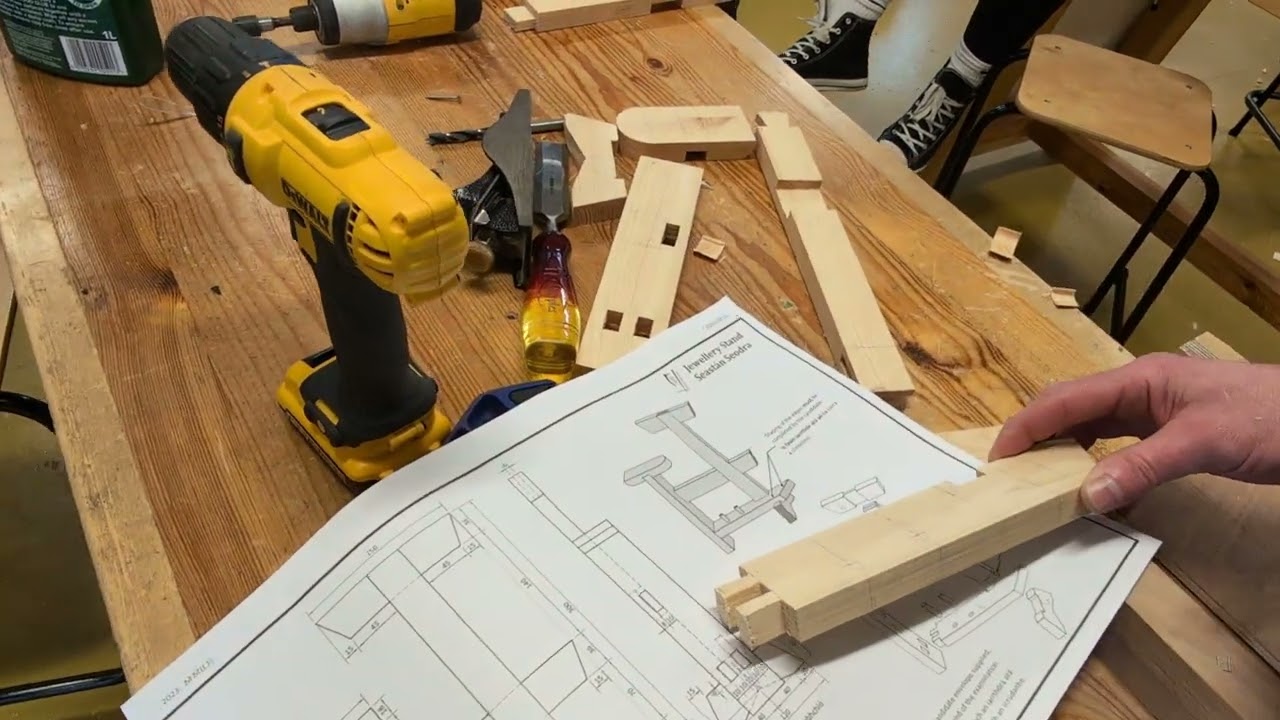 Construction Studies 2023 Practical Exam (Day 1) - Part 5 - Chamfers with chisel, Chisel Endgrain