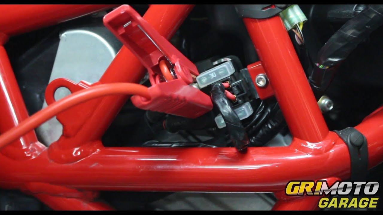 MAI PIU' CON LA BATTERIA A TERRA - Consigli tecnici Batteria - MV Agusta F3 / B3 [GrimotoGarage2018]