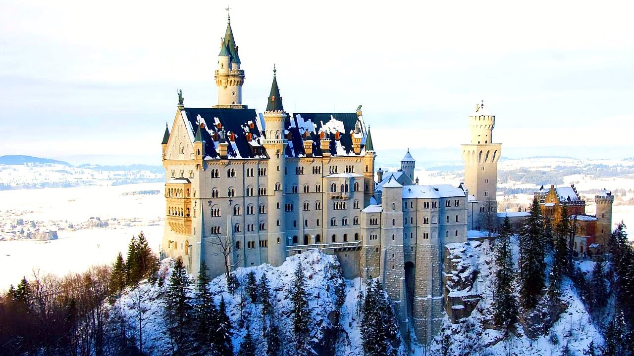 WORLD'S MOST BEAUTIFUL CASTLE