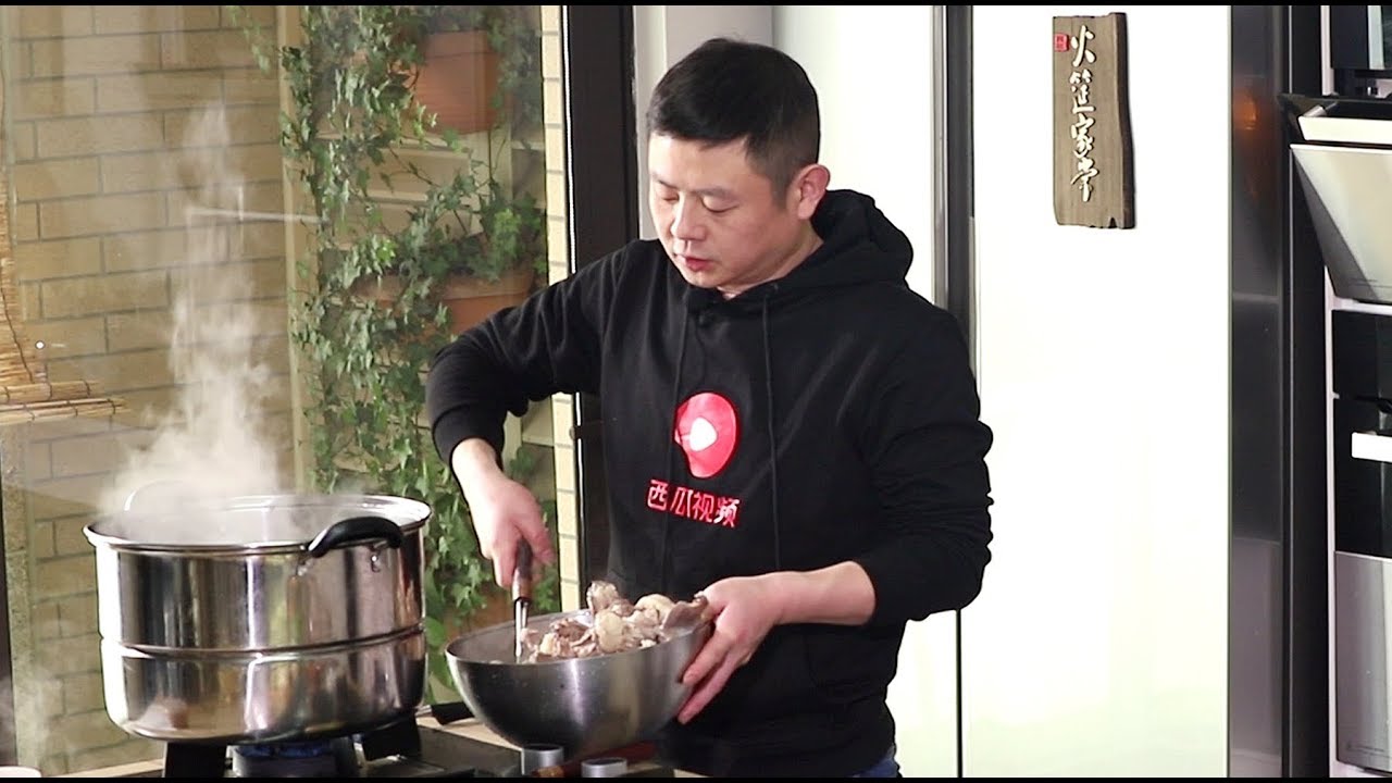 【火哥的菜】四川羊肉汤，加了这个汤汁更白更鲜，你想到了吗？