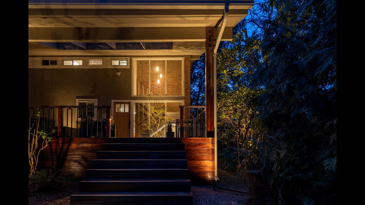Sunset to Night Timelapse | Landscape Lighting at a Mid-Century Mercer Island Home