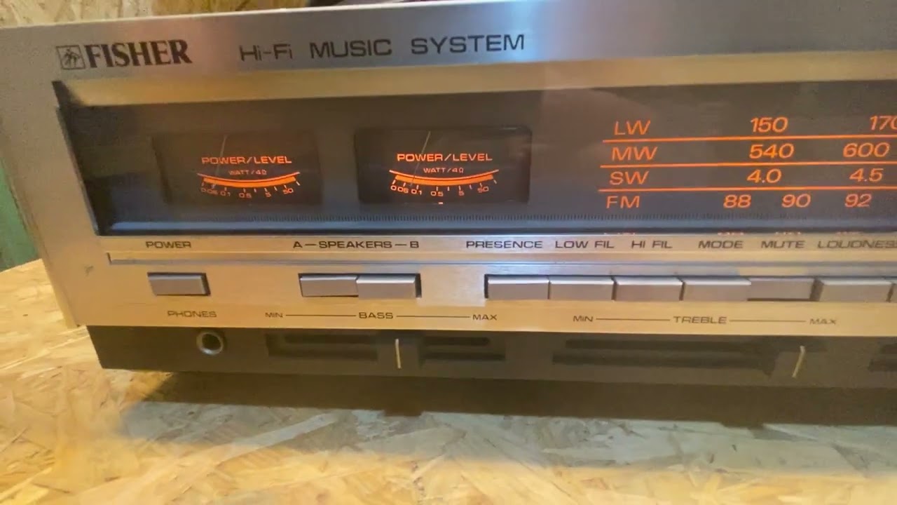 Fisher MCE - 4050  HiFi Music System