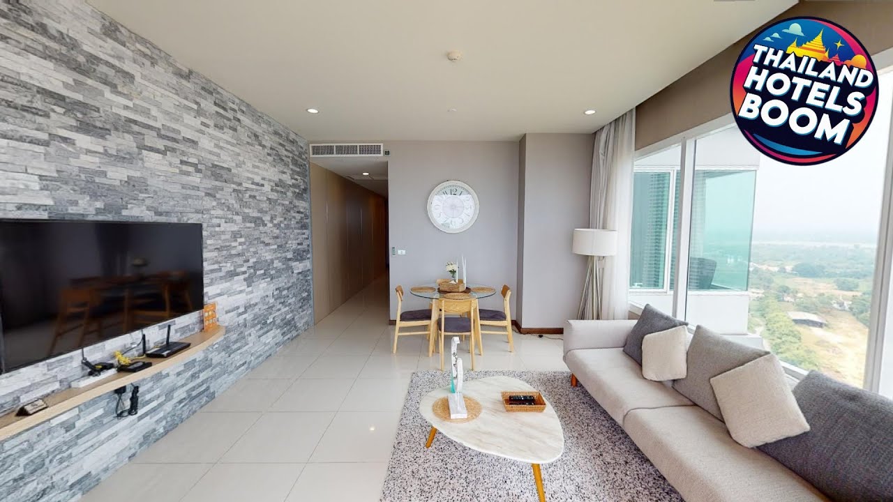 Beachfront 2BR Condo &ndash; Ocean View & Beach Access | Pattaya, Thailand | Hotel Review 🌟