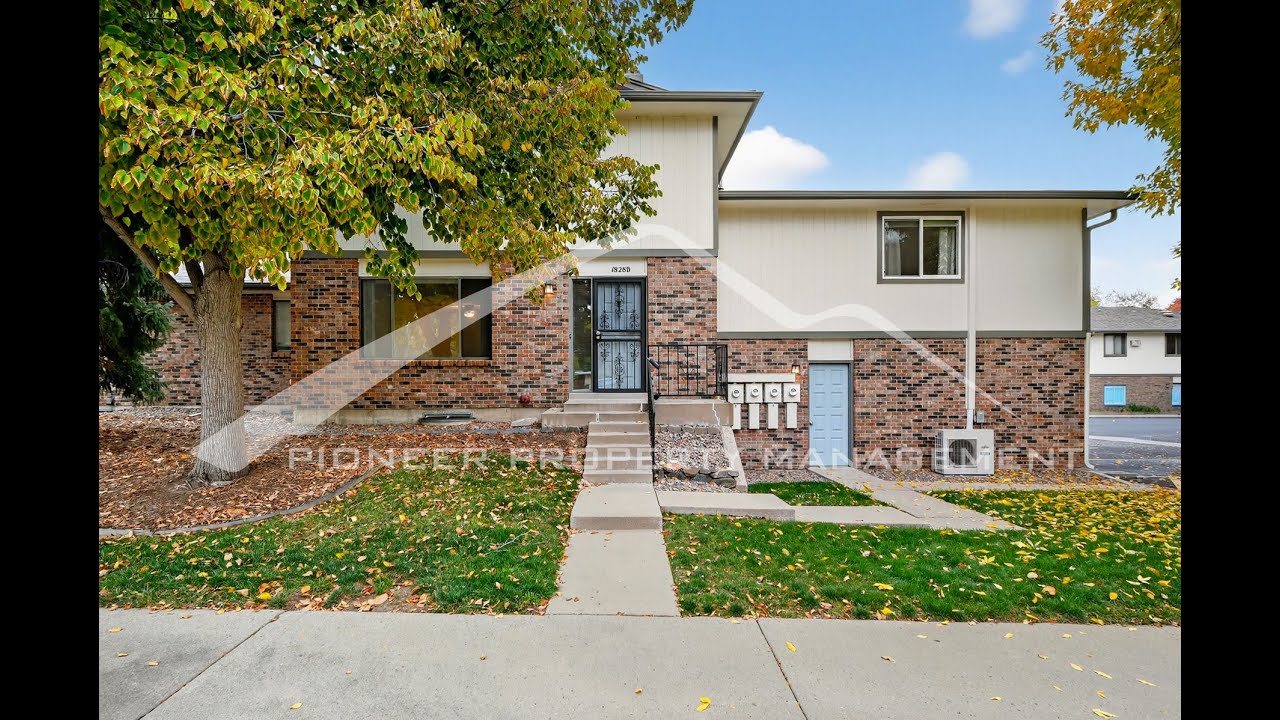 Lakewood Townhomes for Rent 3BR/2.5BA by Lakewood Property Management