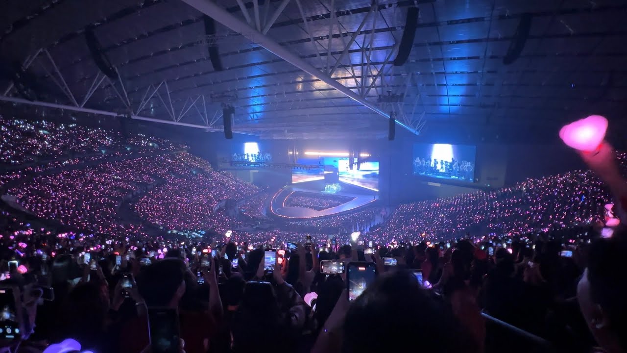 JUMP - DEADLINE World Tour in Manila Day 2 Fancam (Wide Shot)