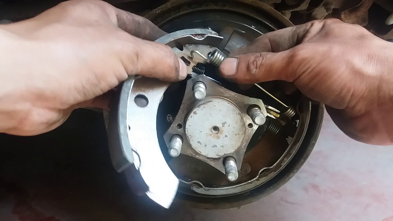 colocando zapatas de bajaj a mi tvs (parte 2)rueda posterior izquierdo