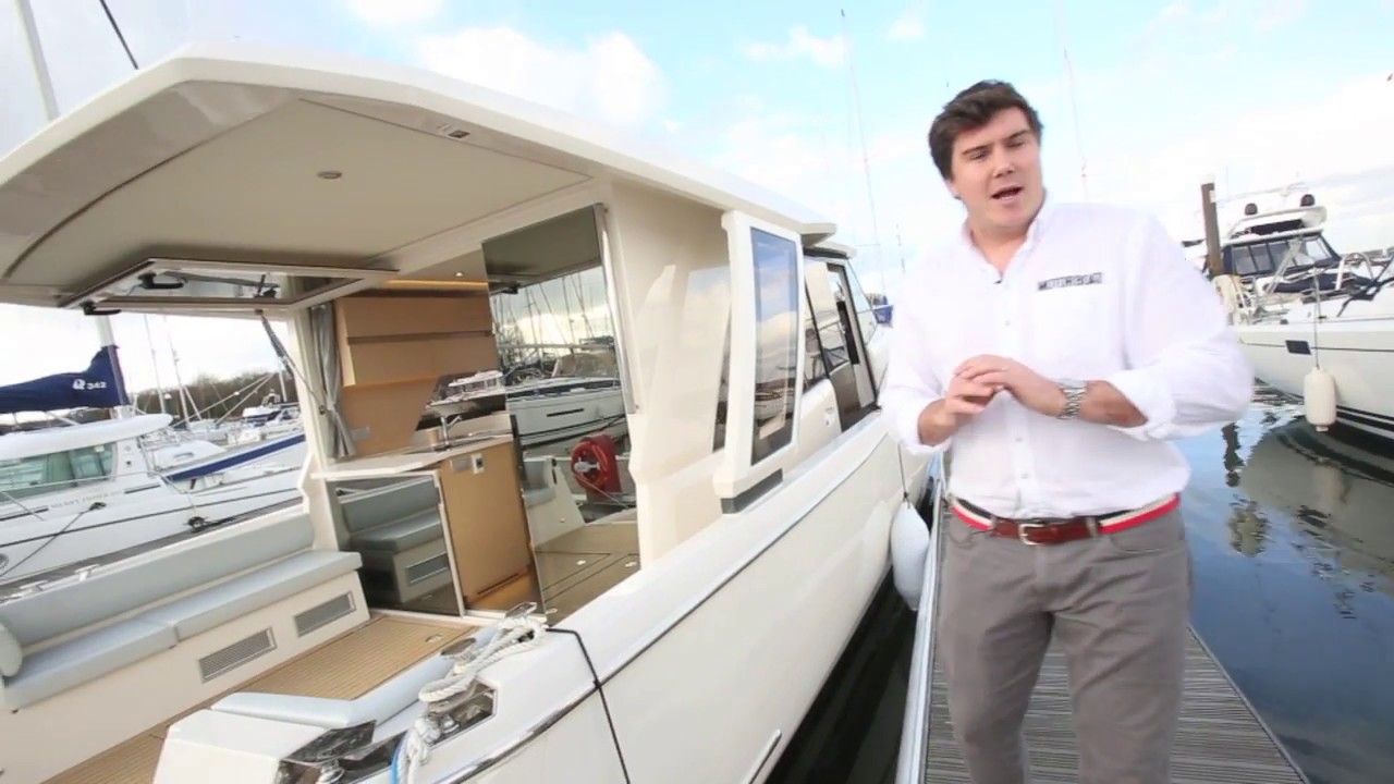 Greenline 39 Hybrid review | Motor Boat & Yachting