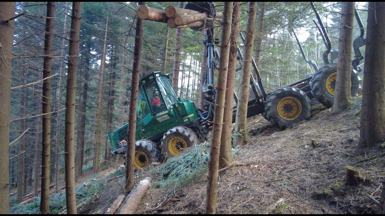Kurzholz rücken am Hang mit John Deere Forwarder 🇨🇭