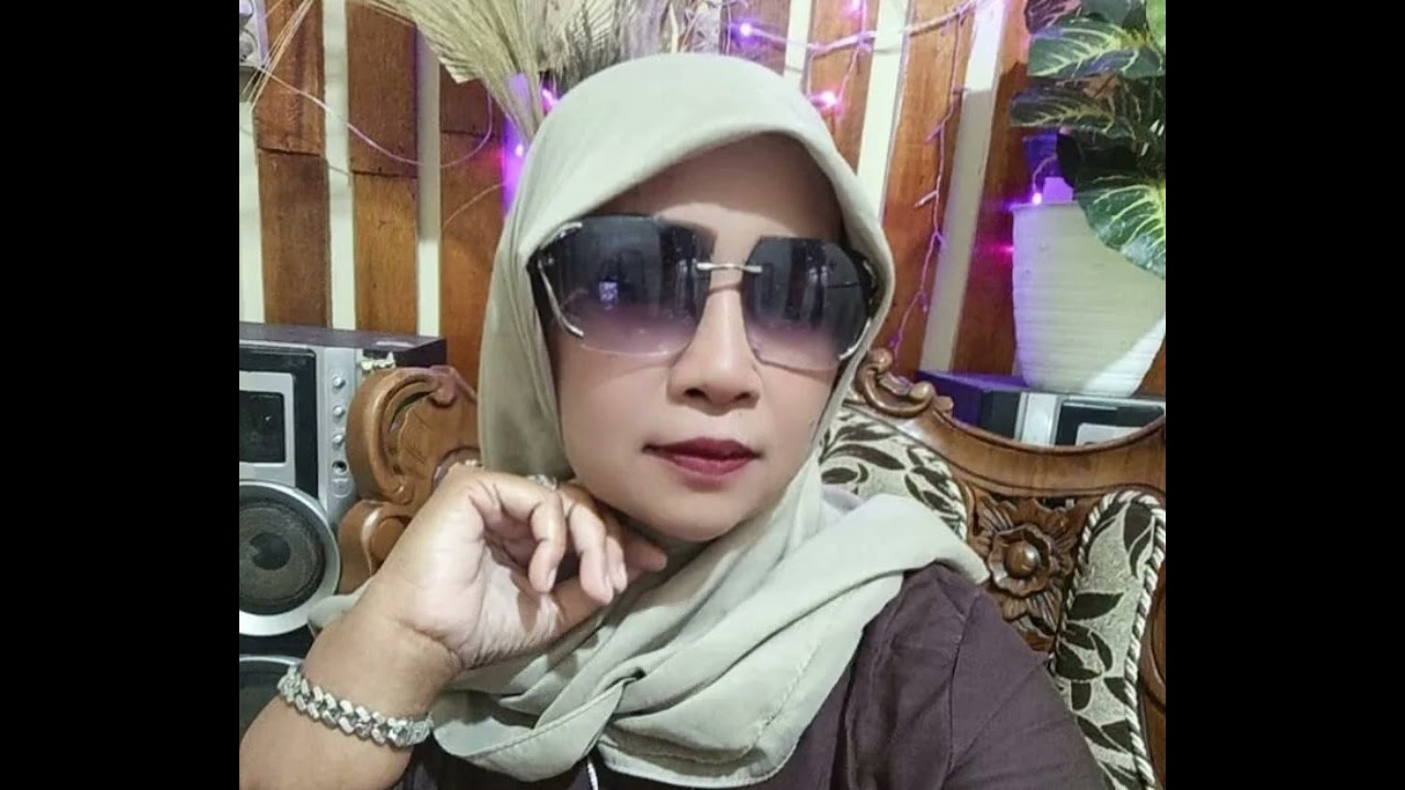 Ulang Tahun Bunda •||• Ciptaan Fiki Nugraha 