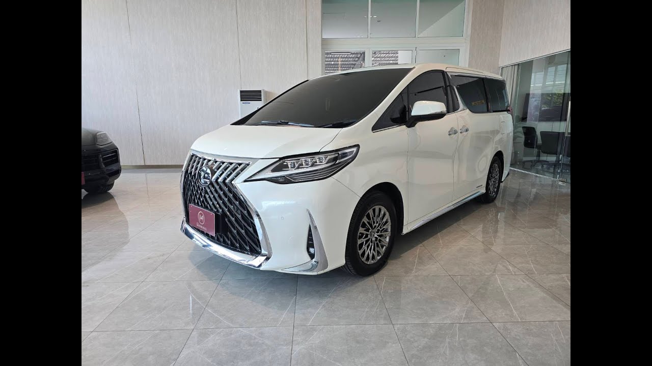 รถครอบครัวสุดหรู ขับดี ประหยัดขั้นเทพ! Lexus LM300h (7 ที่นั่ง) ปี 22