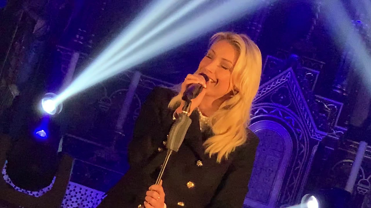 Anna Carina WOITSCHACK - Leise rieselt der Schnee - Live 24.11.2019 - Adventstraum