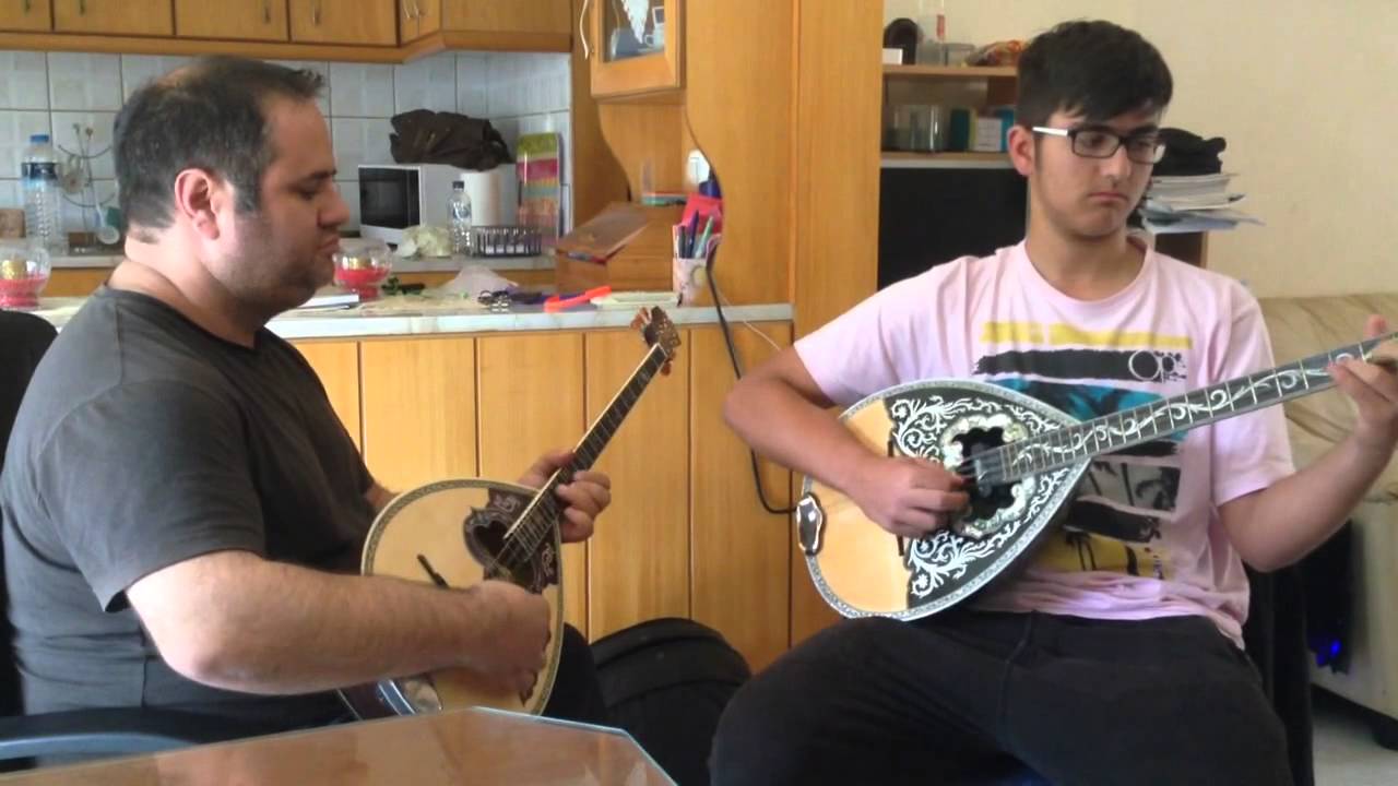 Apostolos and Tasos play Mistakis