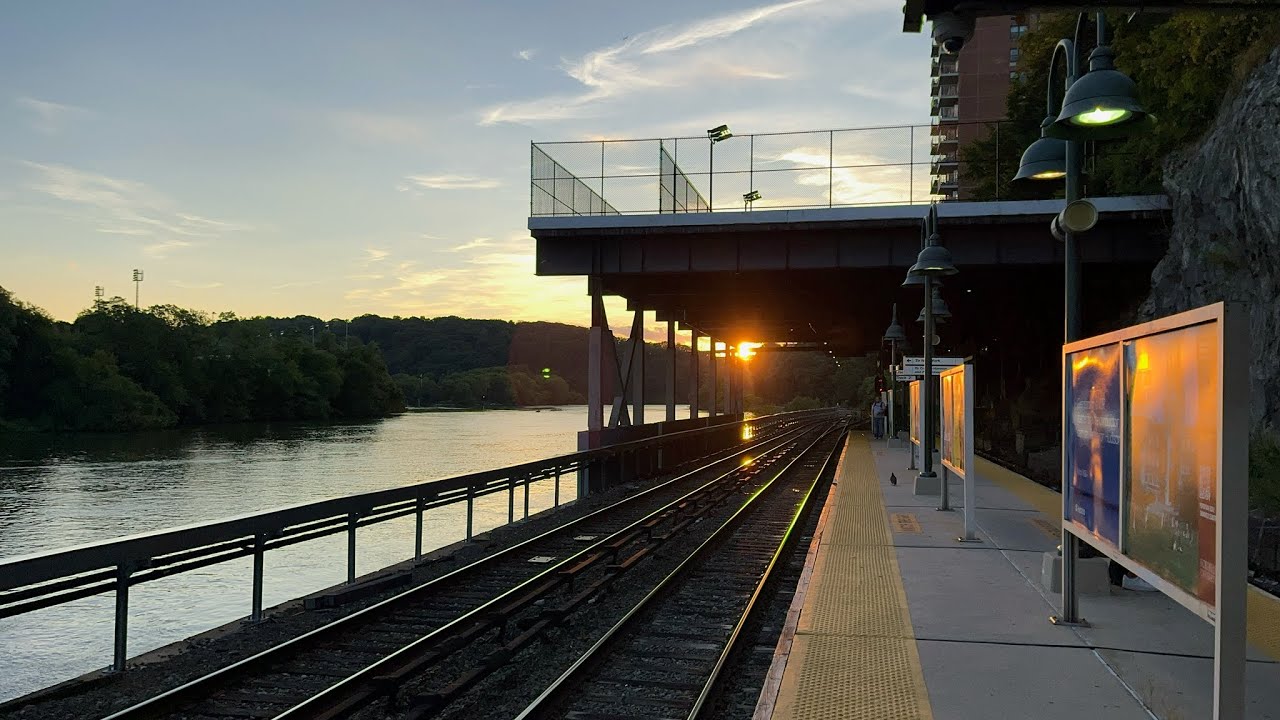 Metro north Railroad: PM RUSH HOUR Action at Marble hill-225st (M7A M3A and P32AC-DM)