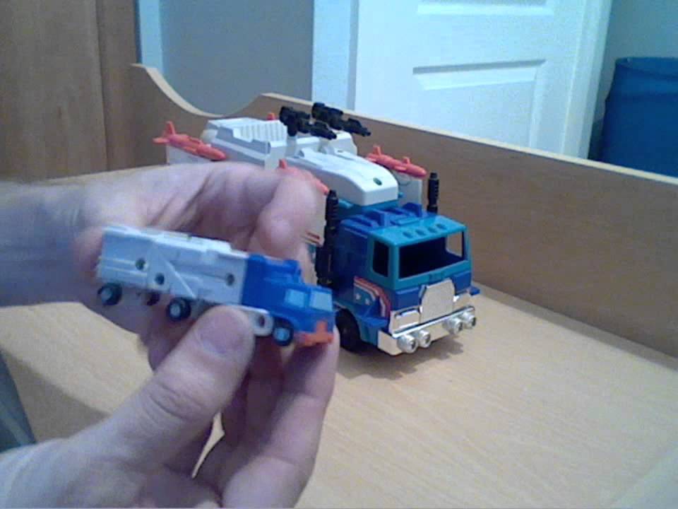 transformer g1 autobot micromaster base/headquarter's