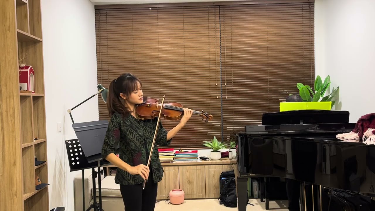 Athaya Hanan - F. Mendelssohn, Violin Concerto in E minor, 1st movement