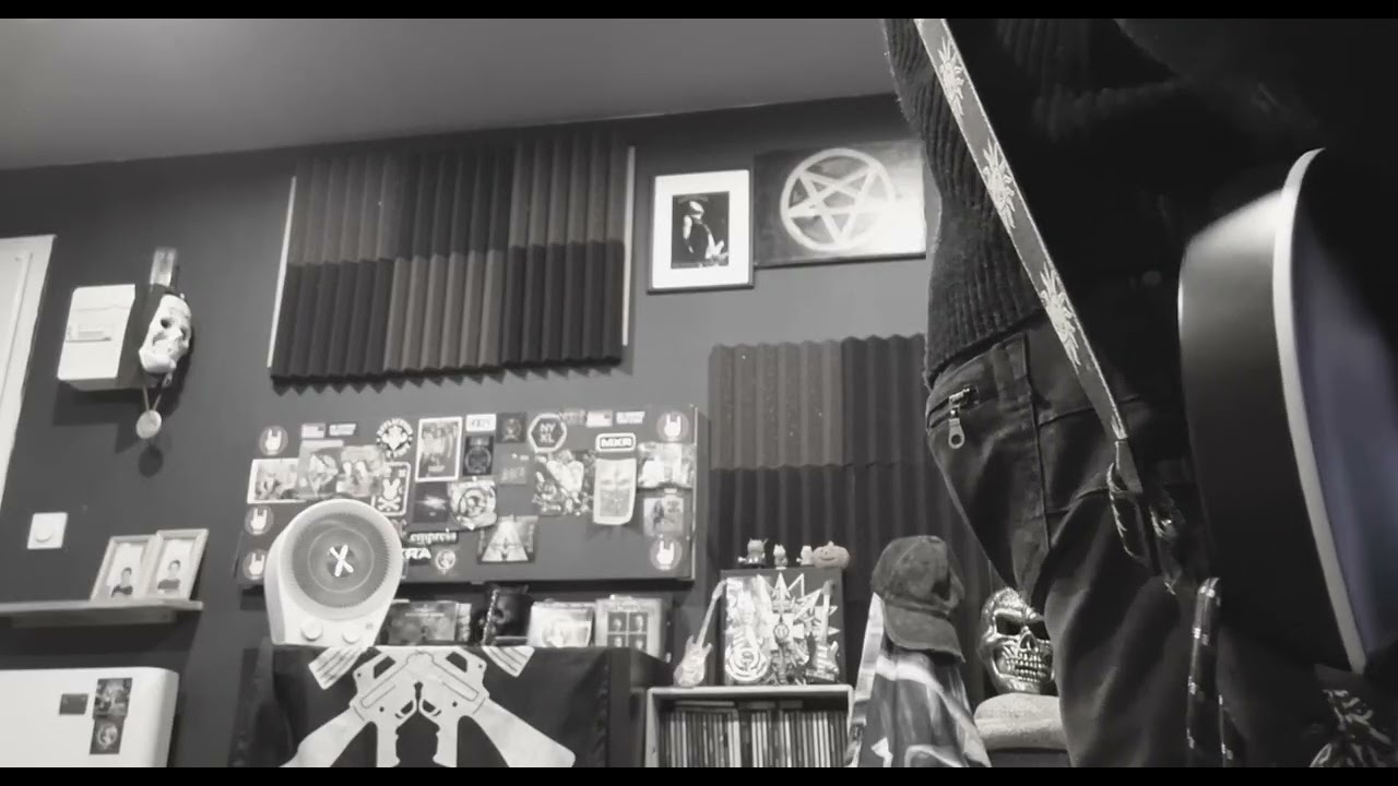Stranger in a stranger land .iron maiden 