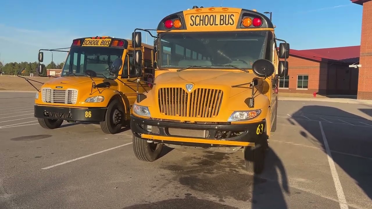 Old walkaround of the buses at AES, feat. my voice, read description.