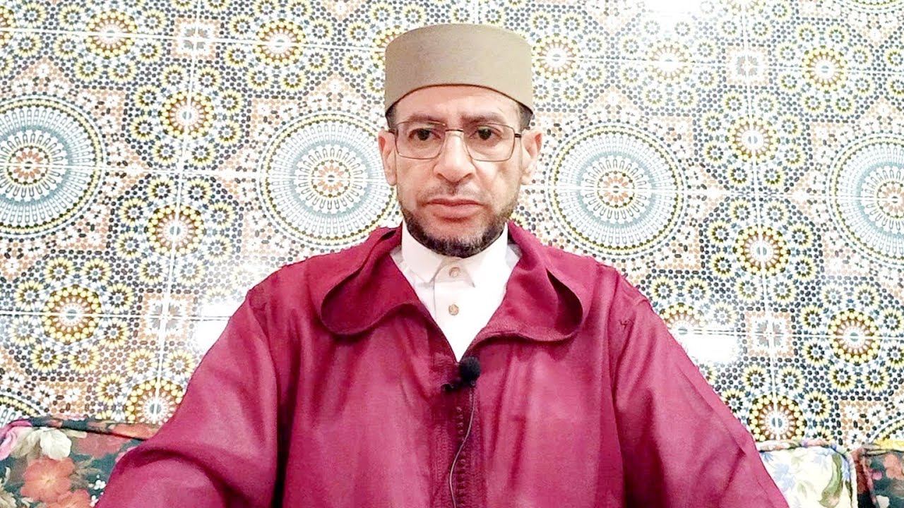 خطر الإشاعات  على الفرد والمجتمع.