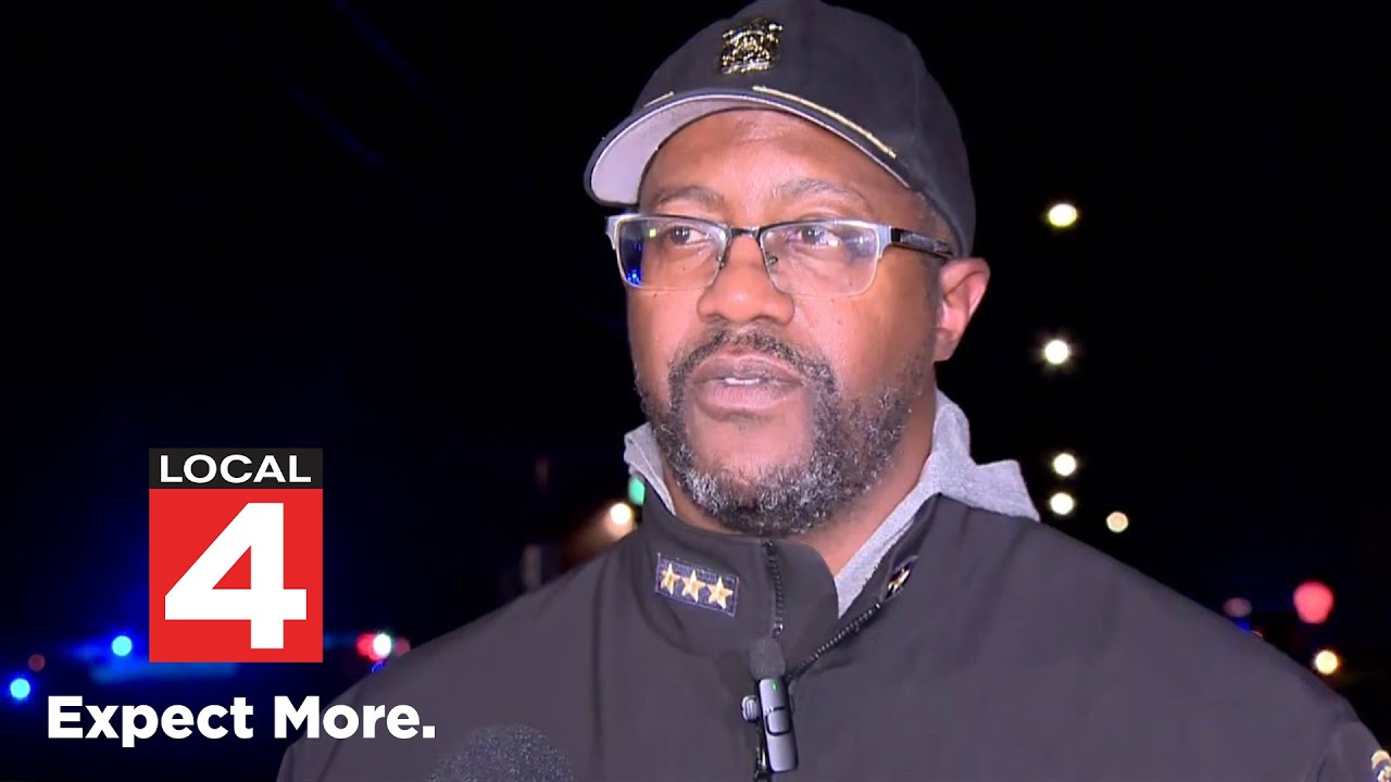 Detroit police Deputy Chief Arnold Williams of the Eastern Operations talks repast shooting